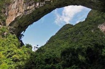 布柳河峽谷景點