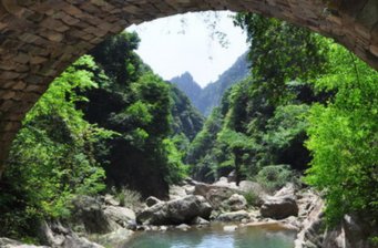 瓊臺(tái)仙谷風(fēng)景區(qū)