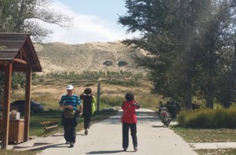 建設(shè)兵團(tuán)第十師一八五團(tuán)團(tuán)場