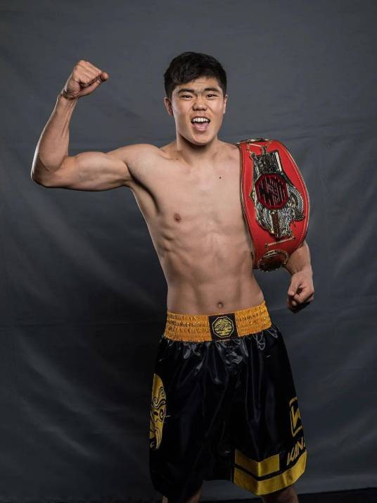 托合塔爾別克·唐拉提汗